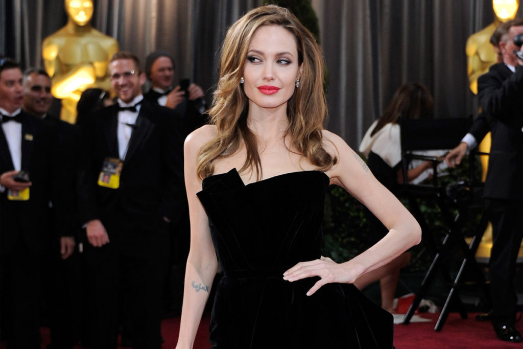 Angelina Jolie Hottest S3xiest Photo Images Pics HollywoodGossip